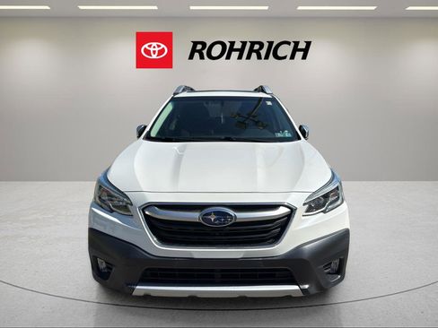 Used 2022 Subaru Outback Touring AWD/4WD image 2