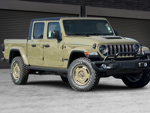 New 2026 Jeep Gladiator Willys AWD/4WD image 2