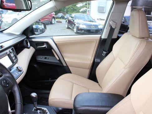Used 2013 Toyota RAV4 Limited AWD/4WD image 14
