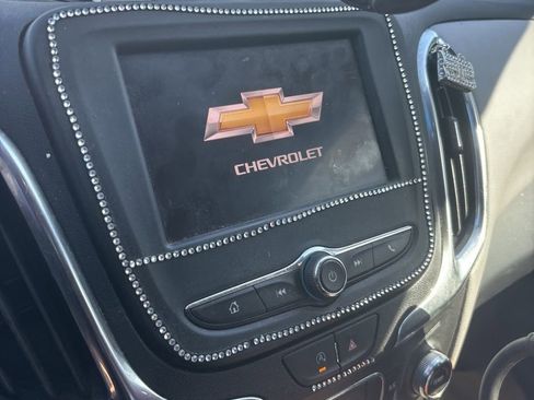 Used 2024 Chevrolet Equinox LS w/ Midnight Edition image 11