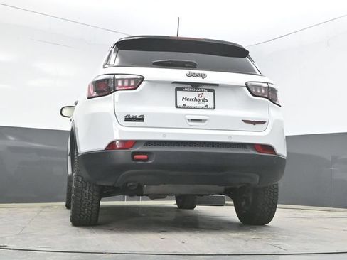 Used 2025 Jeep Compass Trailhawk AWD/4WD image 31