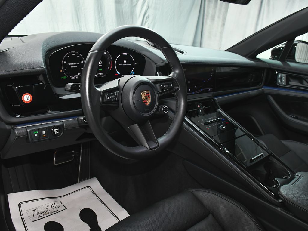 Used 2025 Porsche Panamera 4 E-Hybrid AWD/4WD image 23