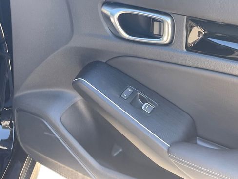 Used 2025 Honda Civic Sport image 16