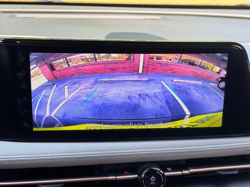 Used 2023 Nissan Ariya FWD image 25