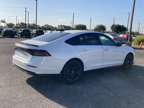 Used 2025 Honda Accord SE image 5