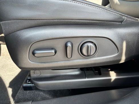 Used 2022 Buick Encore GX Essence FWD image 15