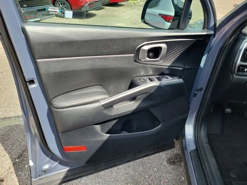 Used 2023 Kia Sorento S w/ Panoramic Sunroof Package FWD image 10