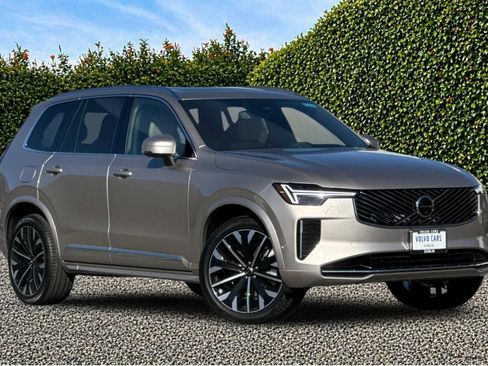 New 2026 Volvo XC90 B5 Ultra w/ Protection Package Premier AWD/4WD image 8