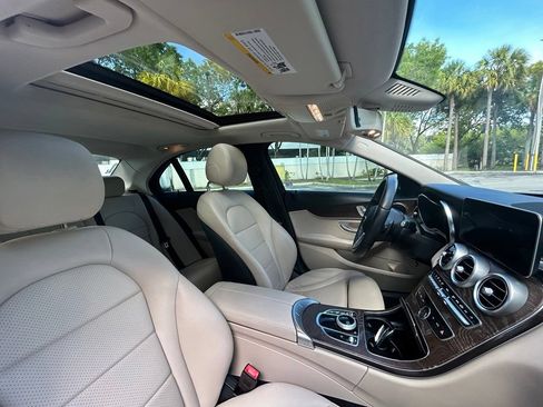 Used 2020 Mercedes-Benz C 300 Sedan image 40