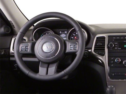 Used 2013 Jeep Grand Cherokee Limited RWD image 9