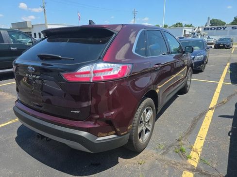 Used 2024 Ford Edge SEL w/ Convenience Package AWD/4WD image 4
