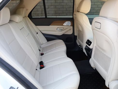 Used 2020 Mercedes-Benz GLE 350 w/ Premium Package image 25