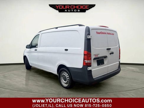 Used 2017 Mercedes-Benz Metris image 3