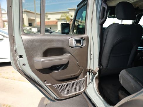 Used 2025 Jeep Wrangler Willys 4xe image 36