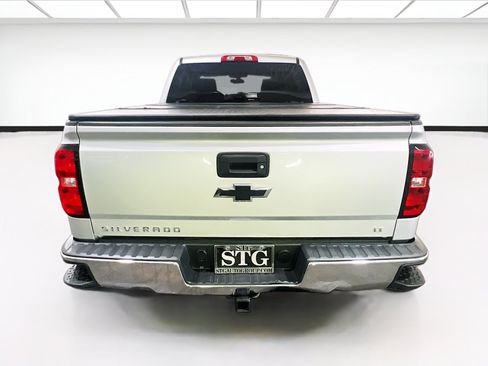 Used 2018 Chevrolet Silverado 1500 LT w/ All Star Edition RWD image 5