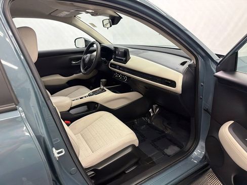 Used 2023 Honda HR-V LX image 13