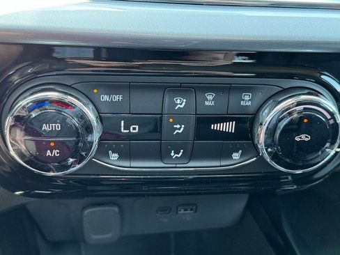 New 2026 Chevrolet Trax LT w/ Driver Confidence Package FWD image 32