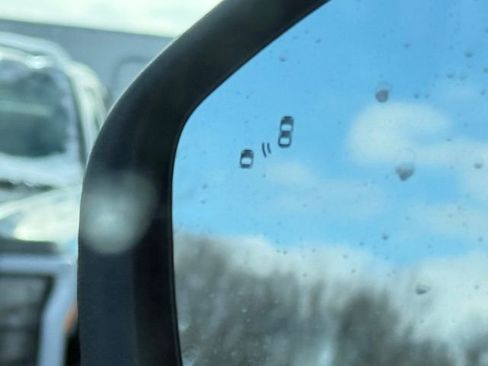 New 2026 Ford Explorer Active w/ Active Comfort Package image 8