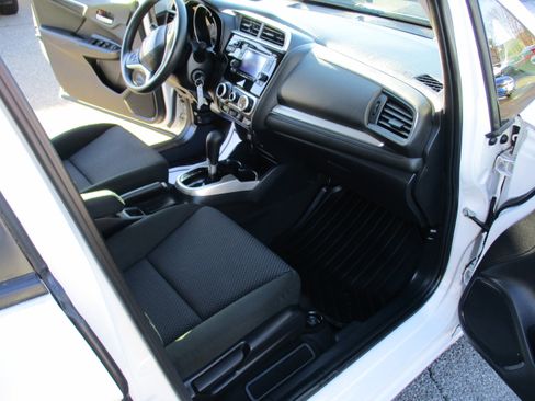 Certified 2019 Honda Fit LX image 14