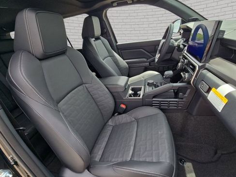 New 2026 Toyota 4Runner TRD Off-Road Premium AWD/4WD image 10