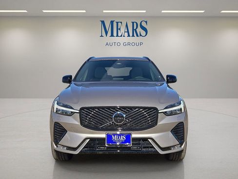 New 2026 Volvo XC60 B5 Plus w/ Protection Package Premier image 8