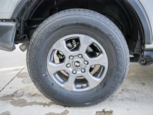 Used 2024 Ford Bronco Big Bend image 13