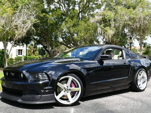Used 2013 Ford Mustang GT Premium w/ GT Track Pkg RWD image 2
