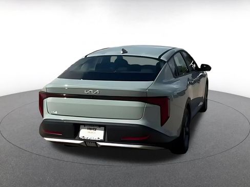 Used 2025 Kia K4 FWD image 11
