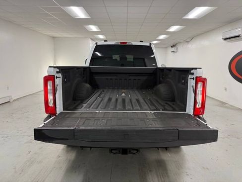 Used 2023 Ford F250 XLT w/ FX4 Off-Road Package image 7