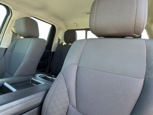 Used 2022 Toyota Tundra SR5 AWD/4WD image 11