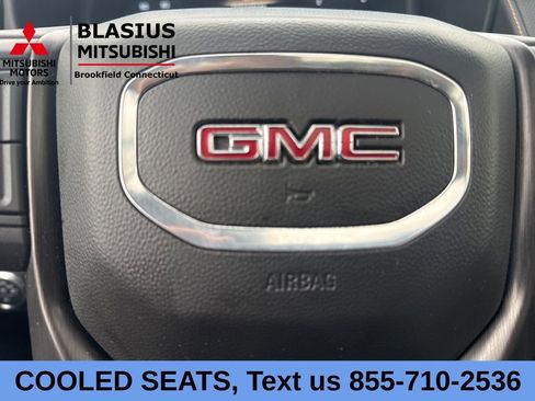 Used 2023 GMC Yukon AT4 w/ AT4 Premium Package AWD/4WD image 11
