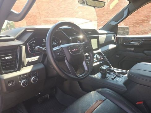 Certified 2024 GMC Sierra 1500 AT4 w/ Technology Package image 8