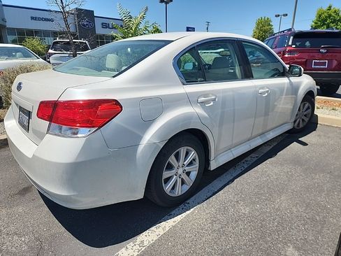 Used 2011 Subaru Legacy 2.5i Premium AWD/4WD image 4