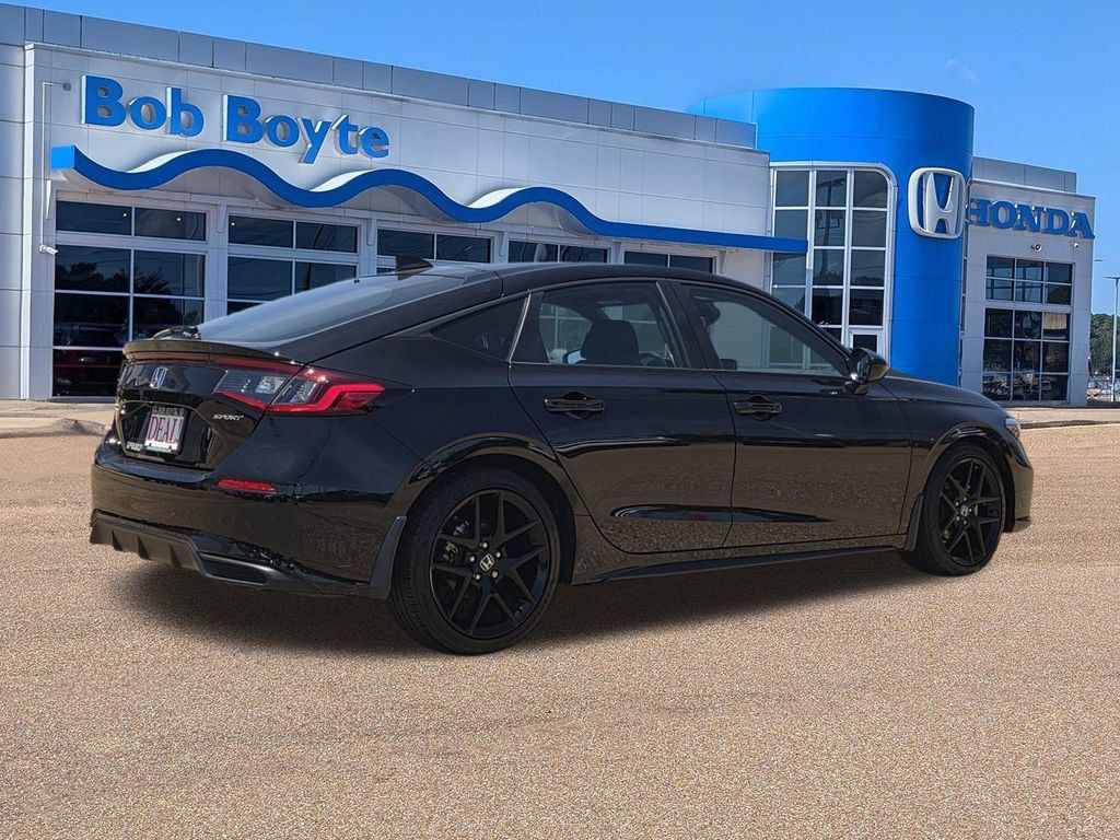 Used 2025 Honda Civic Sport image 5