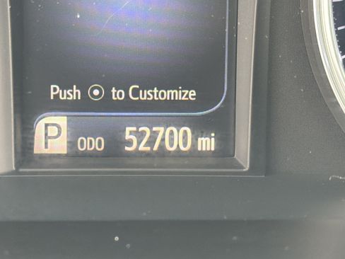 Used 2017 Toyota Camry XLE w/ Moonroof Package FWD image 22