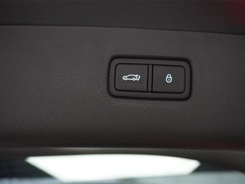 Certified 2025 Genesis GV80 2.5T Select AWD/4WD image 26