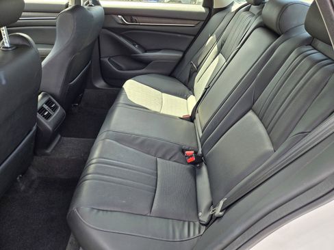 Used 2018 Honda Accord EX-L image 12