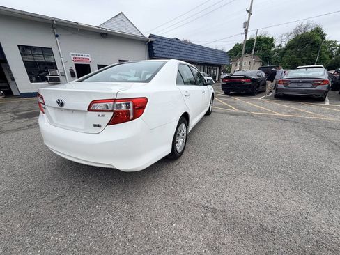 Used 2012 Toyota Camry LE FWD image 49