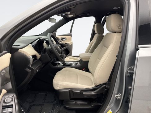 Used 2023 Chevrolet Traverse LS AWD/4WD image 11