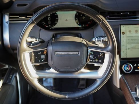 Used 2023 Land Rover Range Rover Long Wheelbase SE image 29