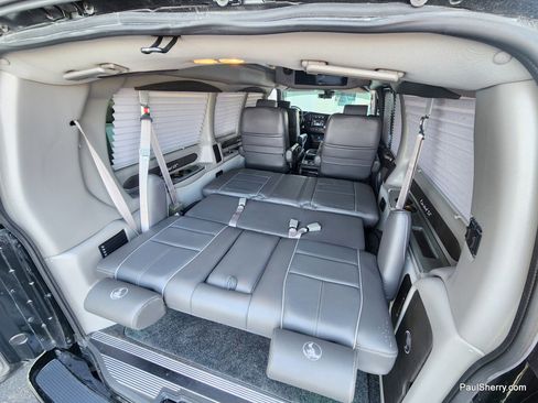 Used 2019 Chevrolet Express 2500 w/ Enhanced Convenience Package RWD image 34