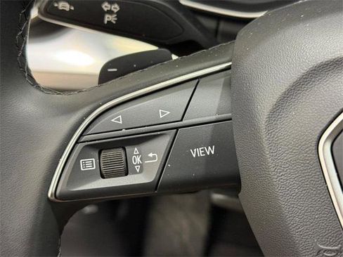 Certified 2025 Audi Q5 2.0T Premium w/ Convenience Plus Package image 15