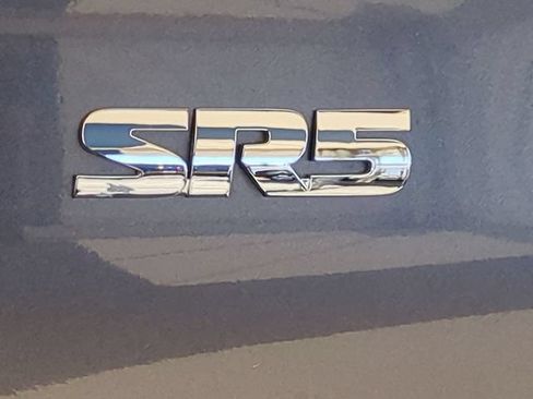 Used 2020 Toyota 4Runner SR5 Premium AWD/4WD image 10