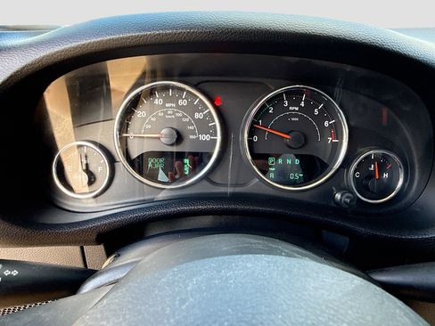 Used 2017 Jeep Wrangler Unlimited Sahara w/ Quick Order Package 24E Chief image 34