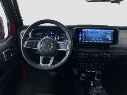 Used 2024 Jeep Wrangler Unlimited Sahara image 24