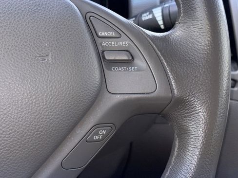 Used 2015 INFINITI Q40 w/ Moonroof Package RWD image 14