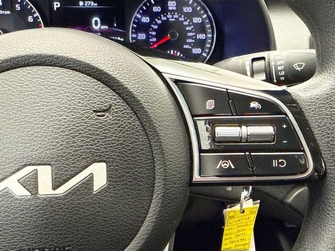 Used 2023 Kia Forte LXS w/ LXS Technology Package FWD image 12