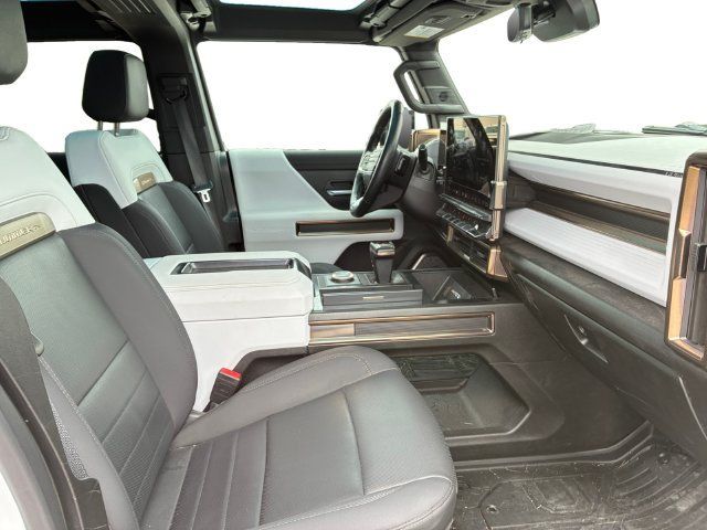 Certified 2024 GMC Hummer EV 3X AWD/4WD image 12