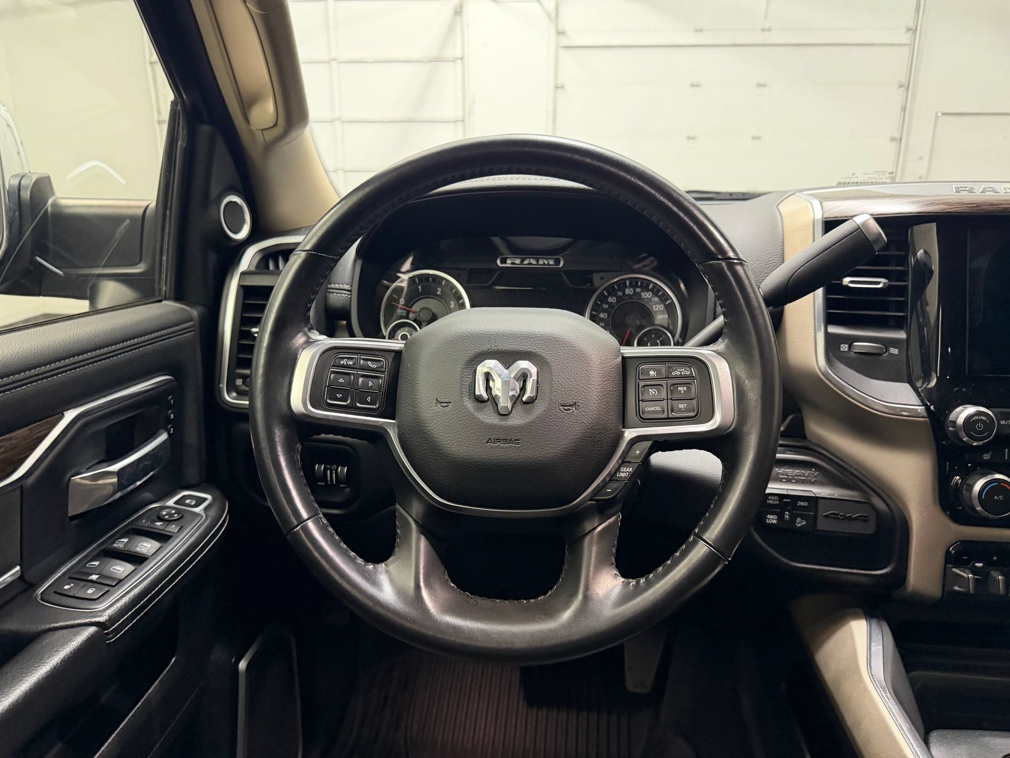 Used 2020 RAM 2500 Laramie AWD/4WD image 28