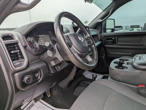 Used 2023 RAM 3500 Tradesman image 9